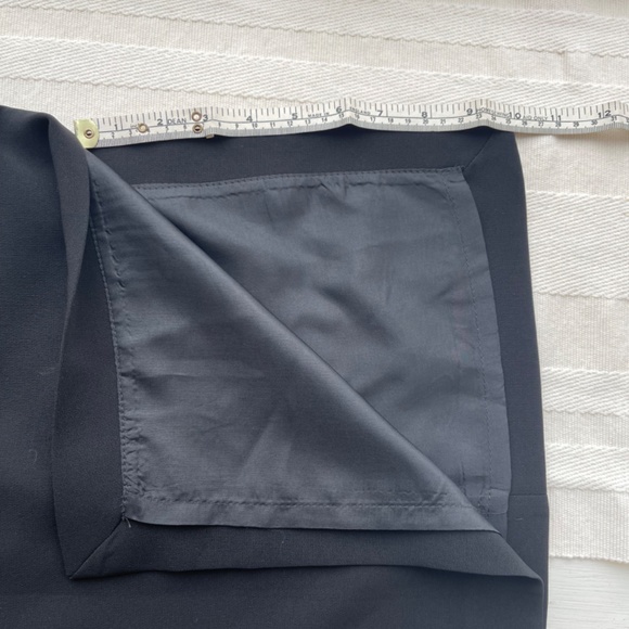 NWOT Black crepe midi pencil skirt with side slit - Picture 8 of 9
